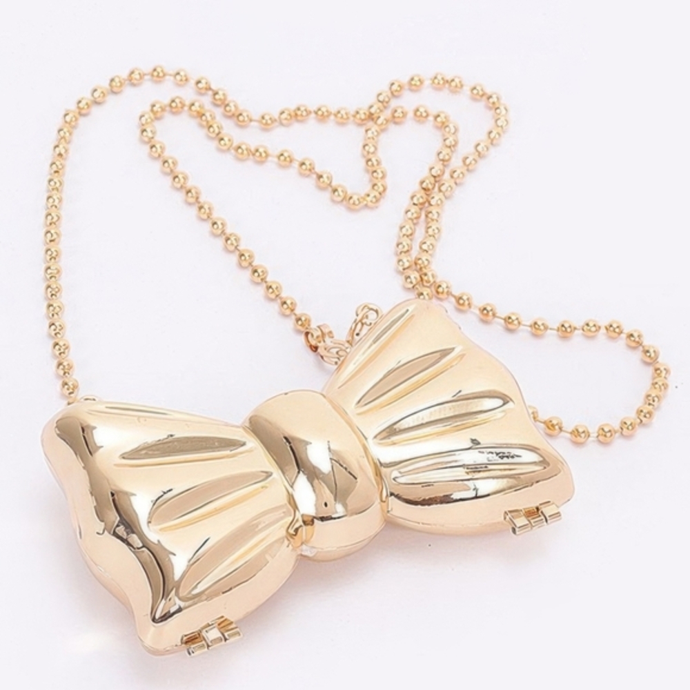 Elegant Gold Bow‎ Clutch - Picture 2 of 4